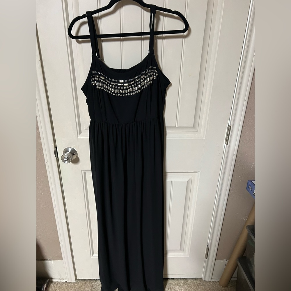 Elegant Black Maxi Dress